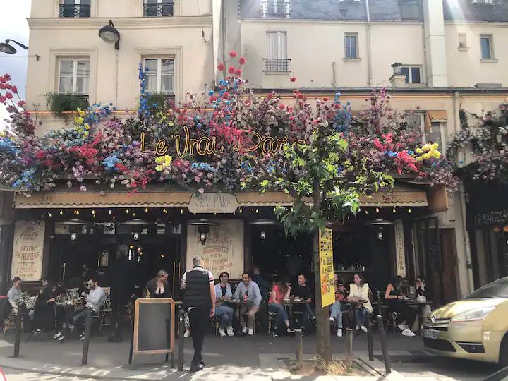 Montmartre arty gem with a view