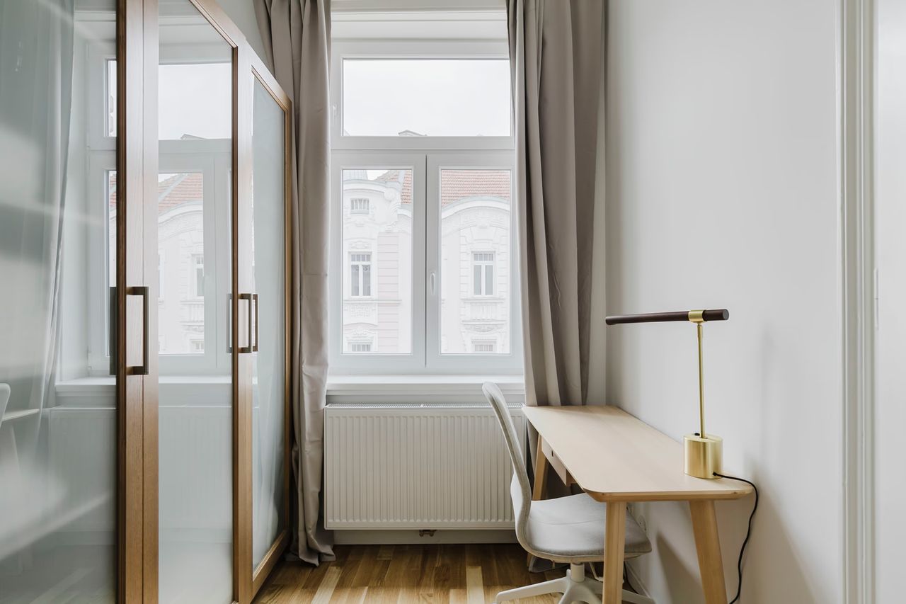 1 BR | Landstraße, w/d, full kitchen