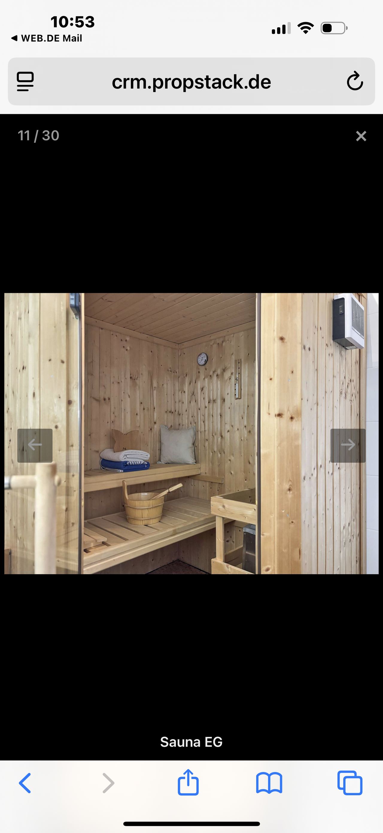 Spacious, solar-efficient detached house with pool and sauna