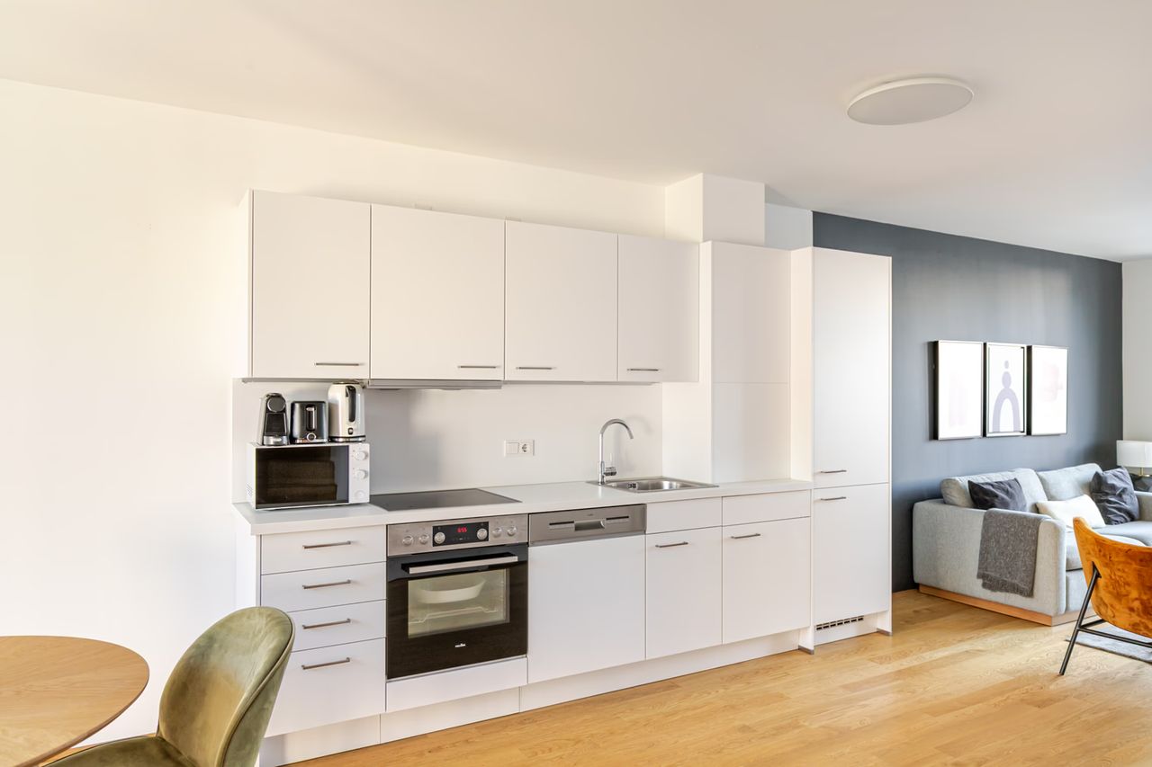2BR | Josefstadt, elevator, nr Rathaus