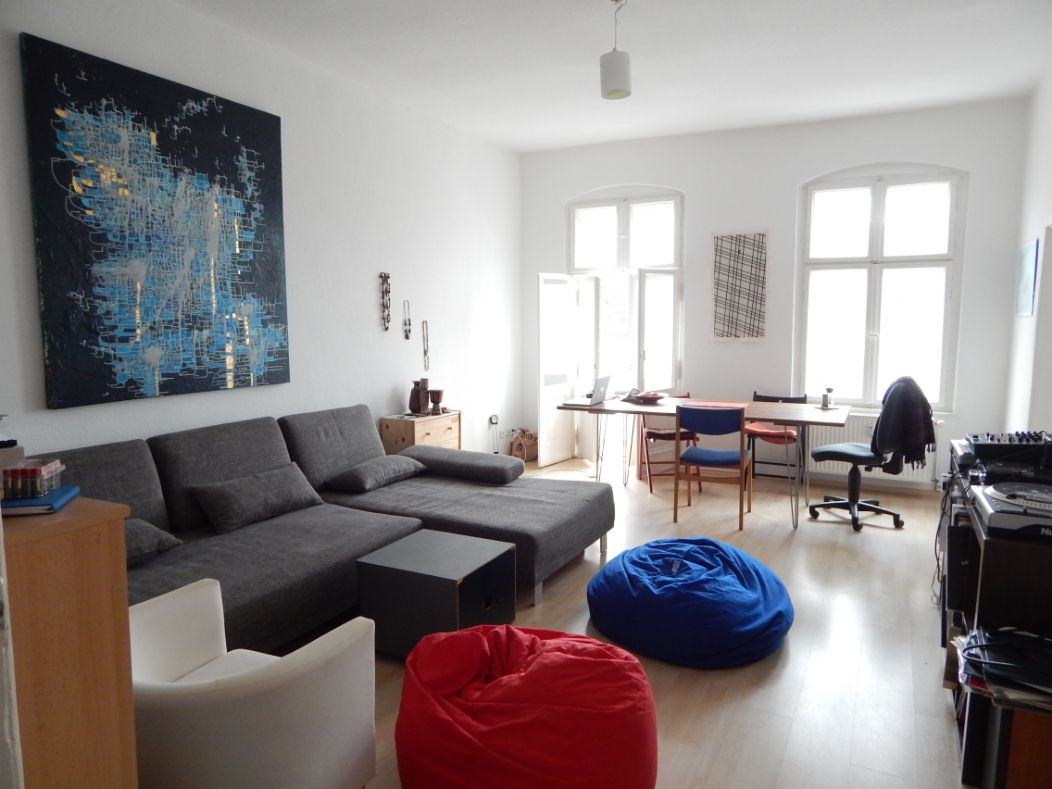 Sunny & Elegant Apartment in Friedrichshain's center