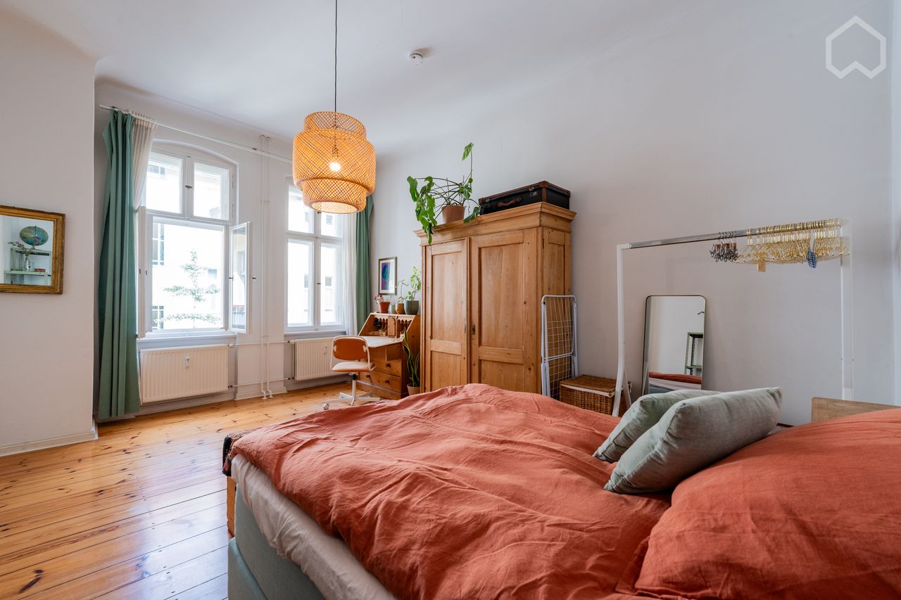 Beautiful Altbau flat in the heart of Friedrichshain