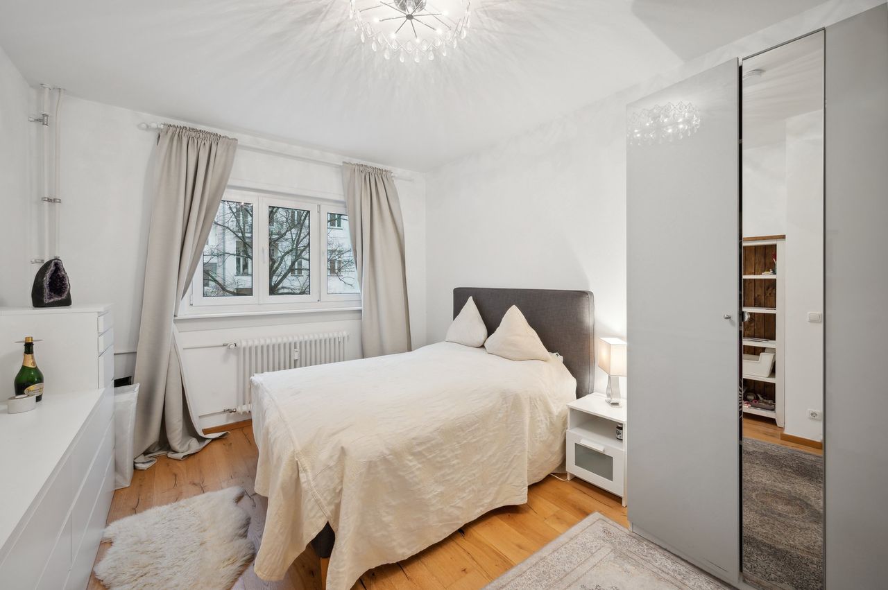 2 Bdr family Apartent: central, bright home in Wilmersdorf