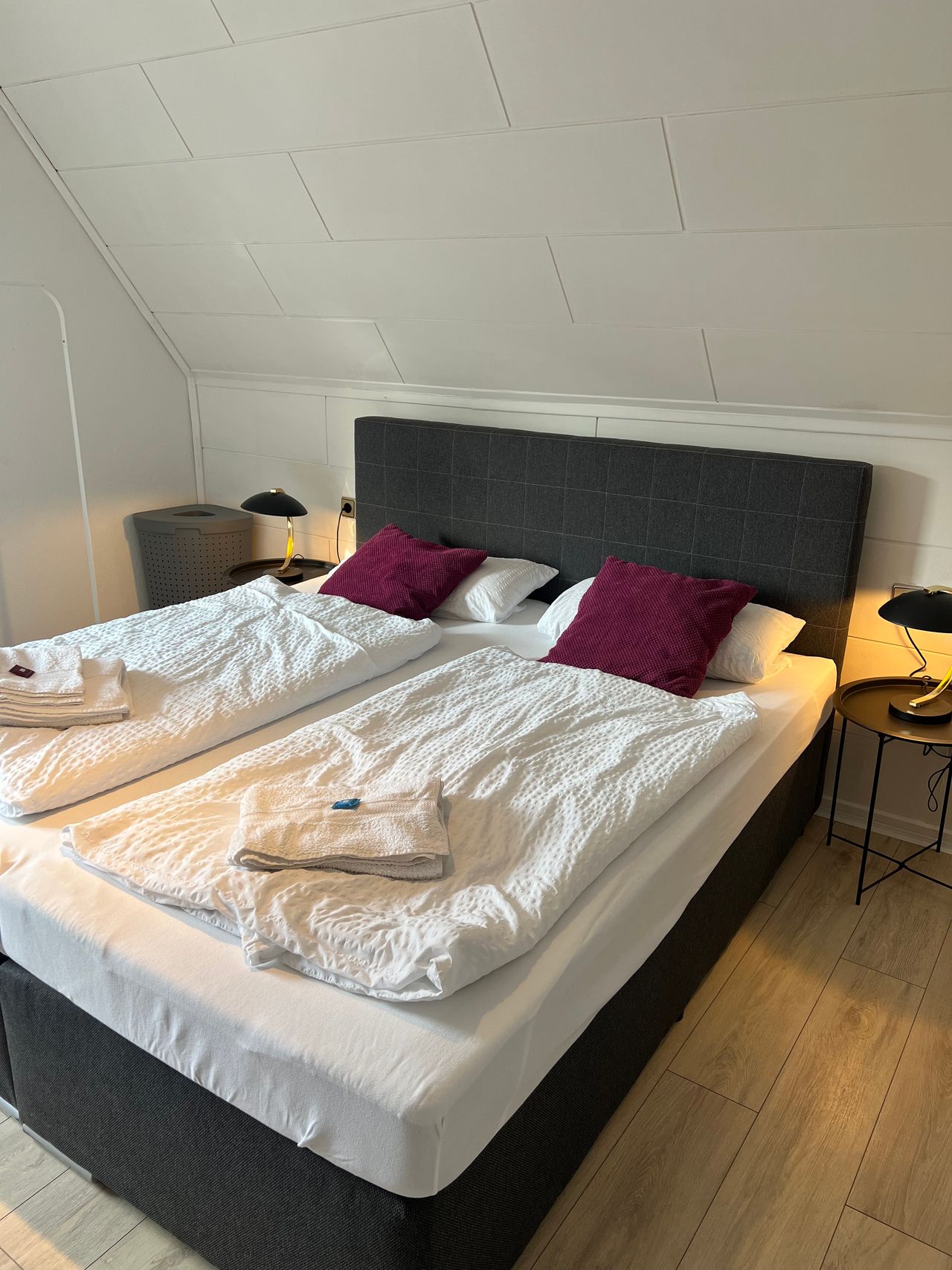 Apartment for 4 with balcony, bathtub, kitchen, internet & parking
