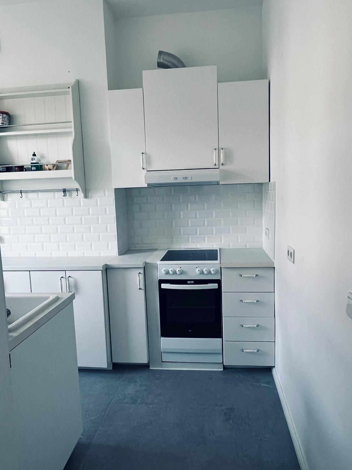 Furnished Flat in Moabit long term rent with balcony
