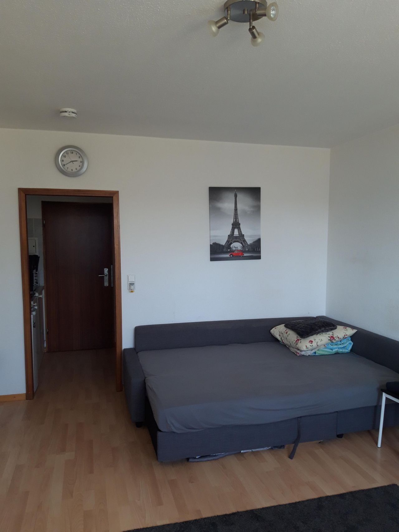 Small furnited Appartement, also for student in a searched area of Düsseldorf