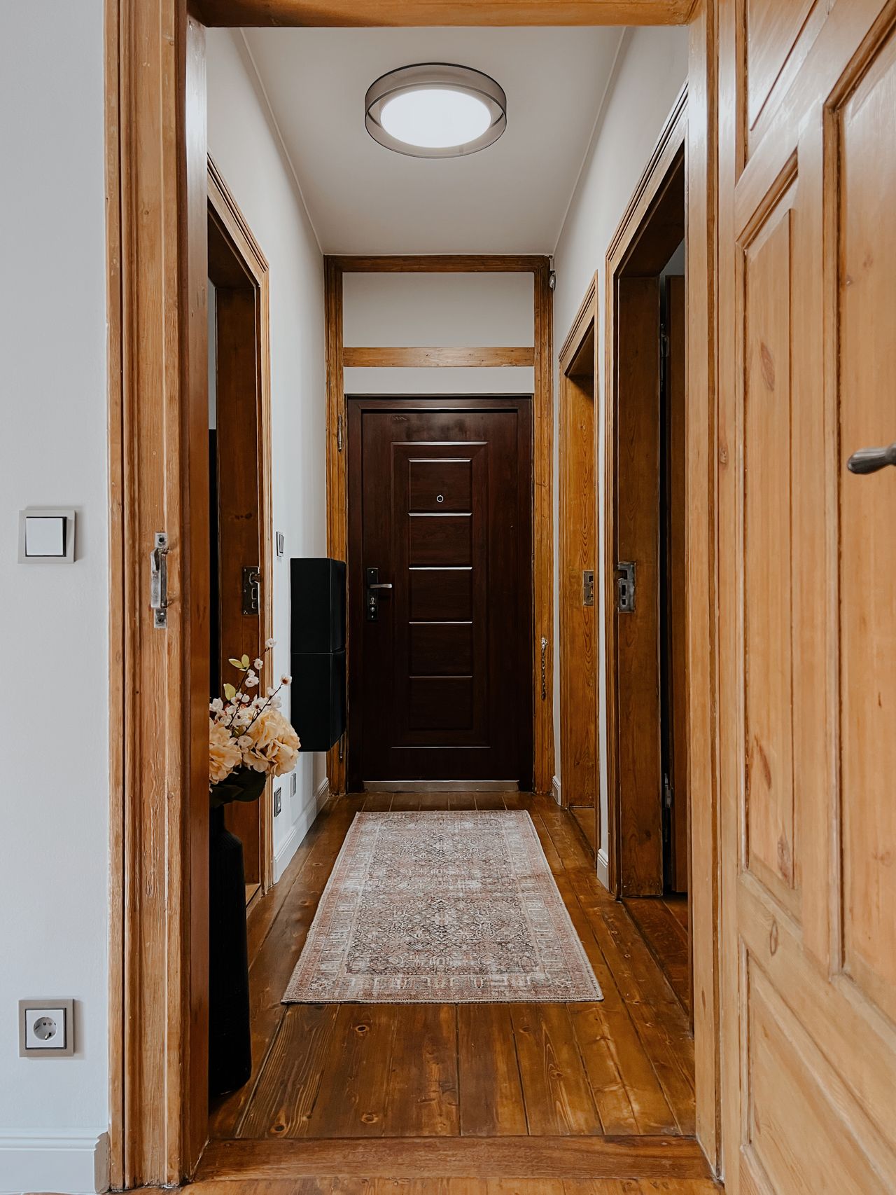 Fully equipped furnished designer apartment in a prime location