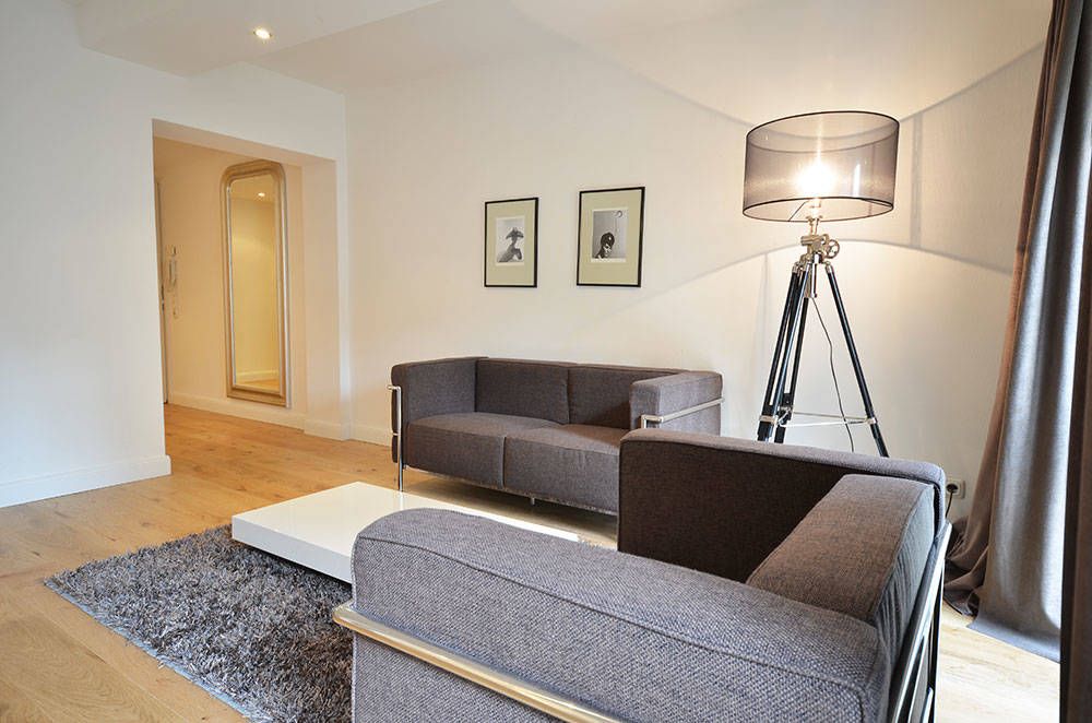Exclusive and fully furnished 1-bedroom apartment in Frankfurt city center near Iron Footbridge