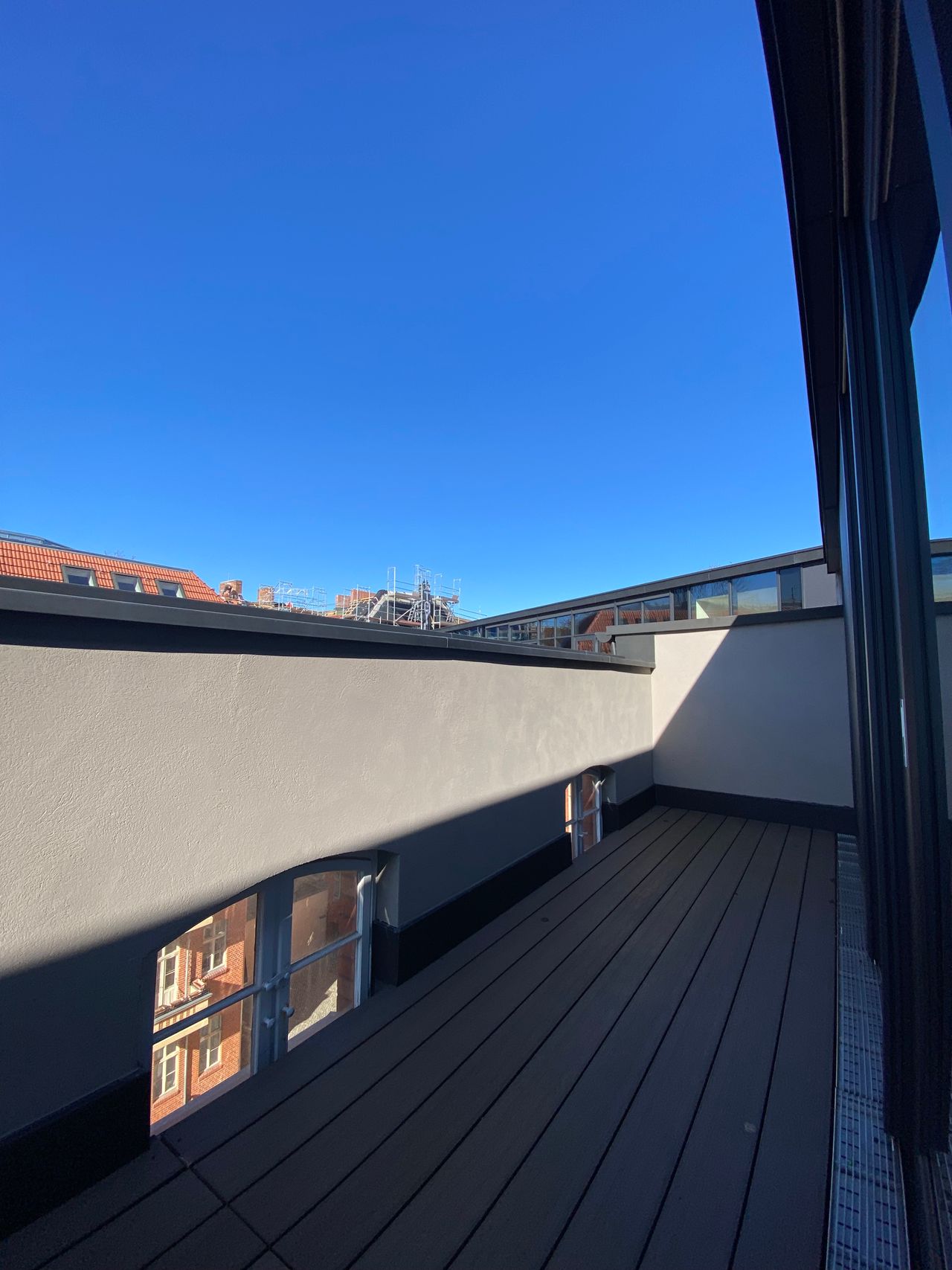 Private room with ensuite bathroom in SHARED Apartment - Exclusive modern penthouse suite in Berlin Mitte