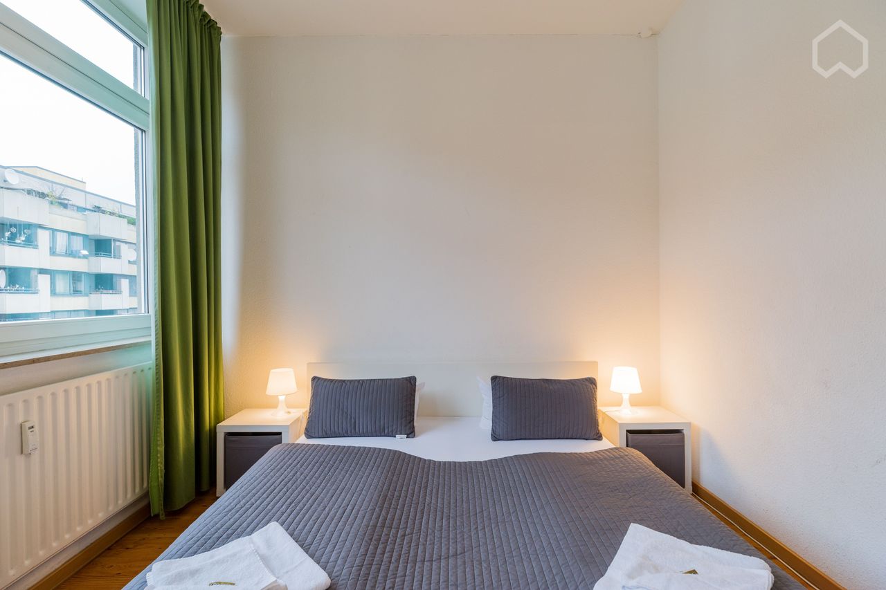 New & amazing studio close to city center
