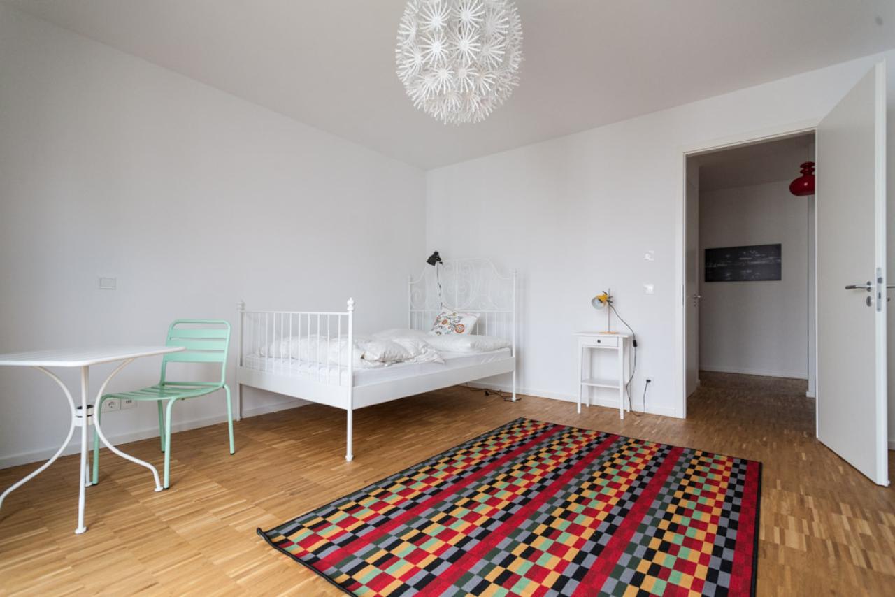 Berlin-Mitte: Luxurious loft with 3 bedrooms and two balconies nearby Oranienstraße