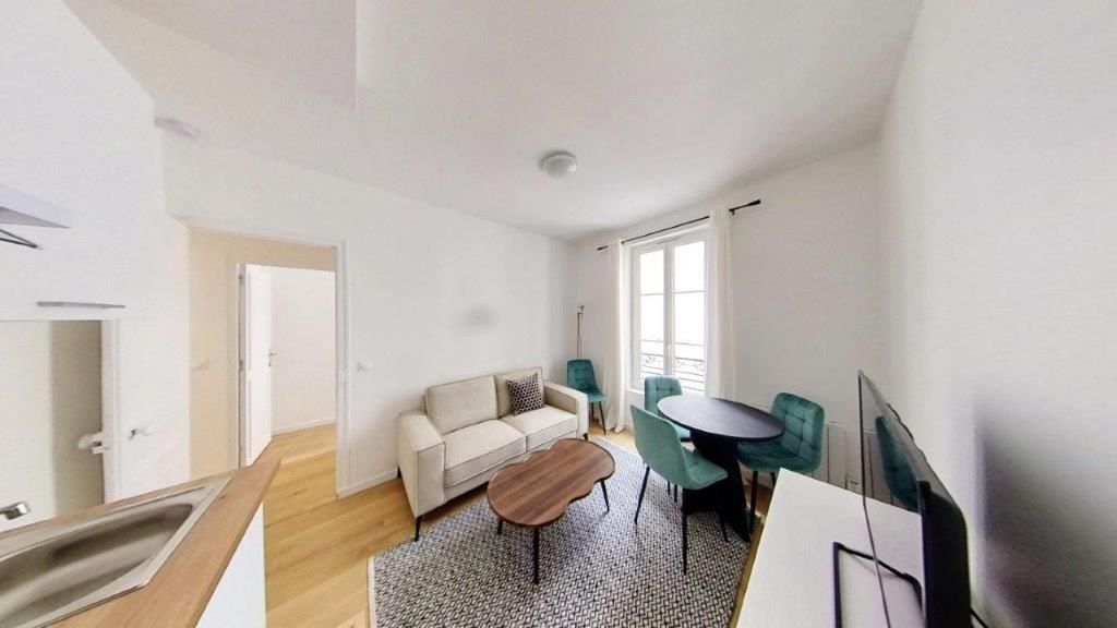 Charming suite near school