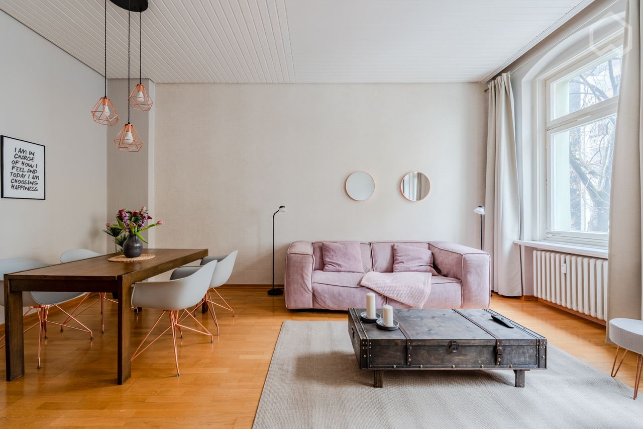 Altbau flat in the heart of Schöneberg-Akazienkiez