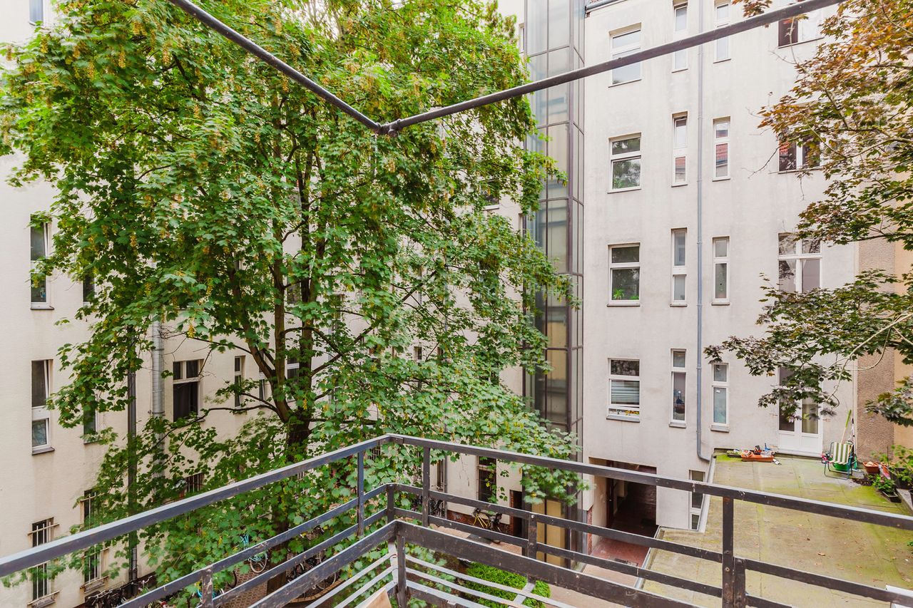 Clean Neukölln 1BR w/ Balcony & Washer