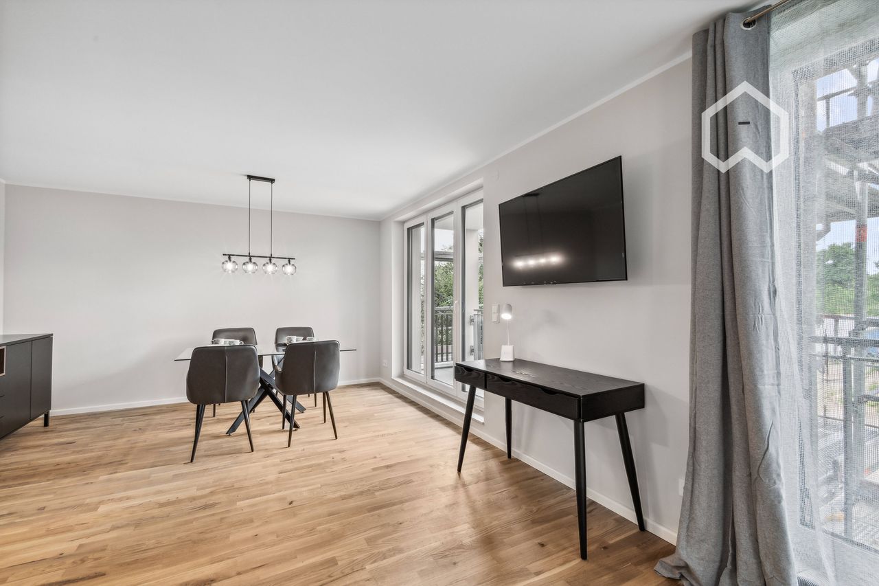 Luxurious New-Build 2-Room Apartment by the Park of Sanssouci Palace