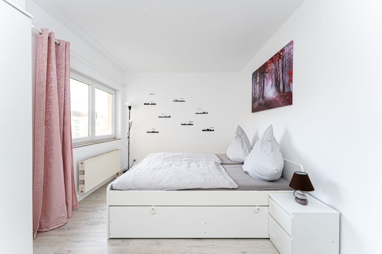 nice 5-rooms apartment in Friedrichshagen