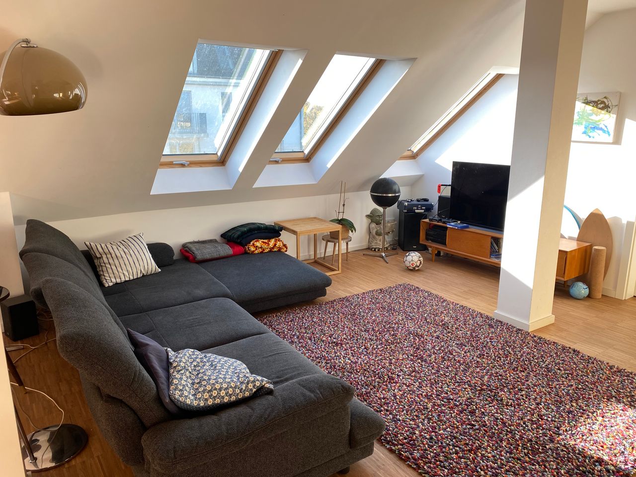 Spacious 5-room apartment in the polar residential district of Pankow/Weißensee, just 10 minutes from Alexanderplatz