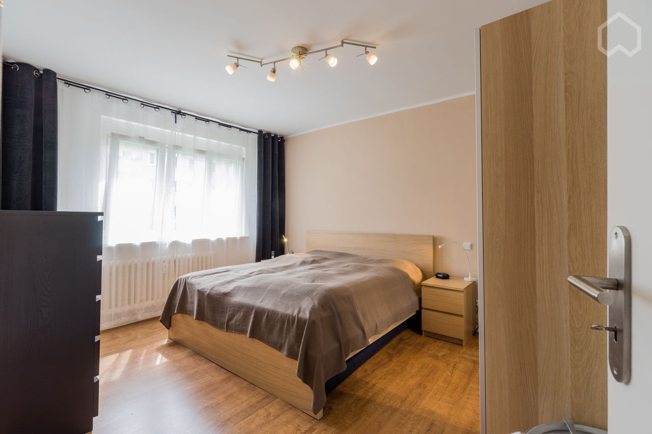 Comfortable and quiet 2 room apartment in Berlin-Lichtenrade, close to S-Bahn, 18 min. to Potsdamer Platz