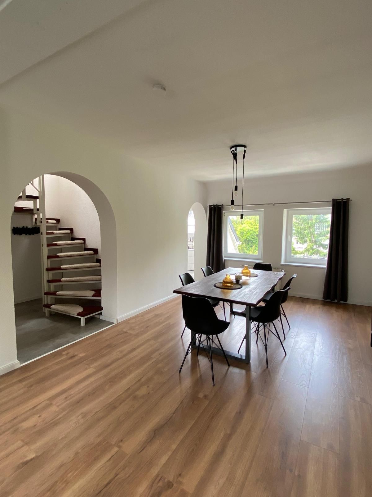 Pretty, spacious flat in quiet street, Essen