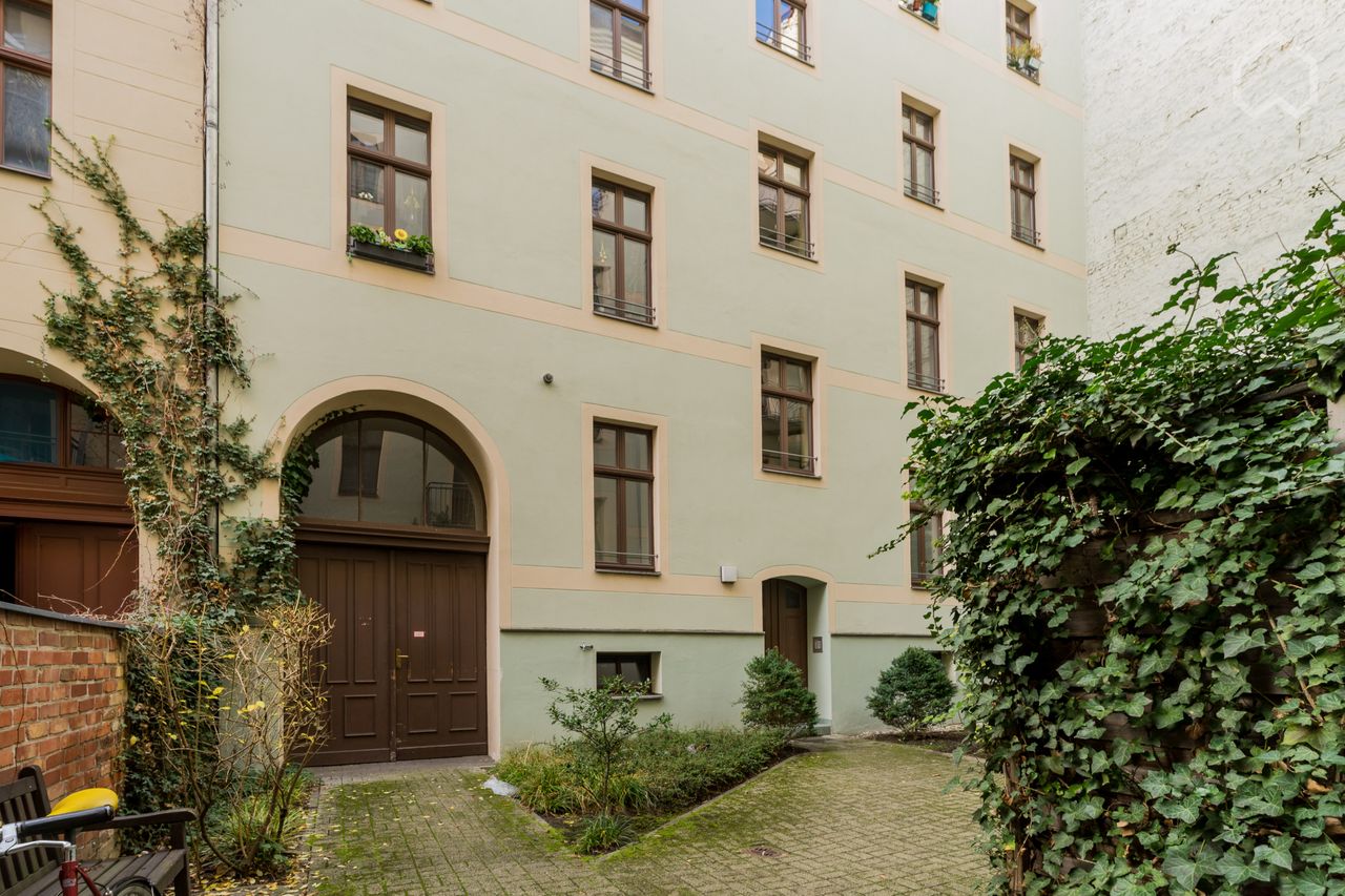 Beautiful one bedroom apartment near Soho House (Mitte), Berlin