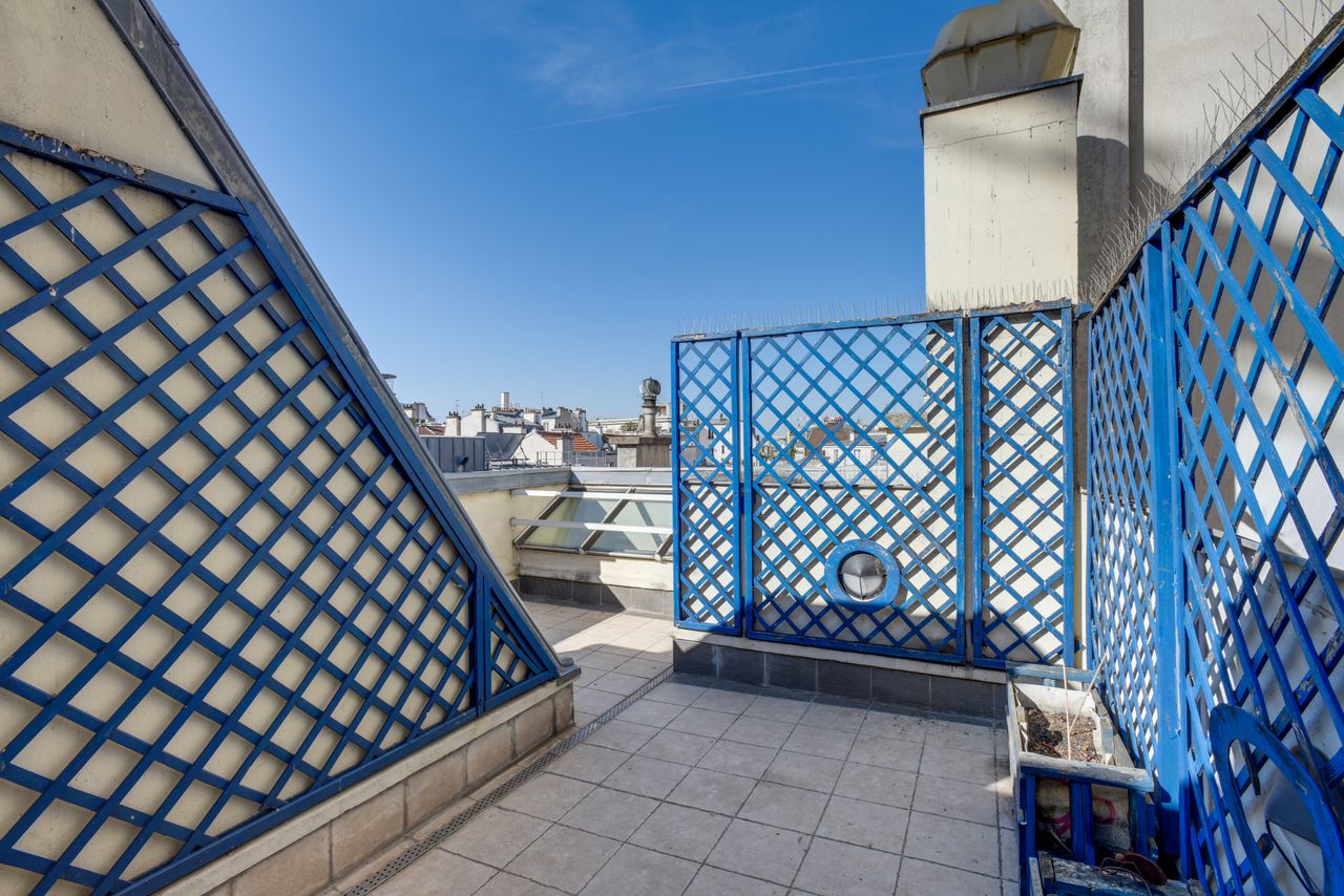 Parisian apartment with terrace for 4 people