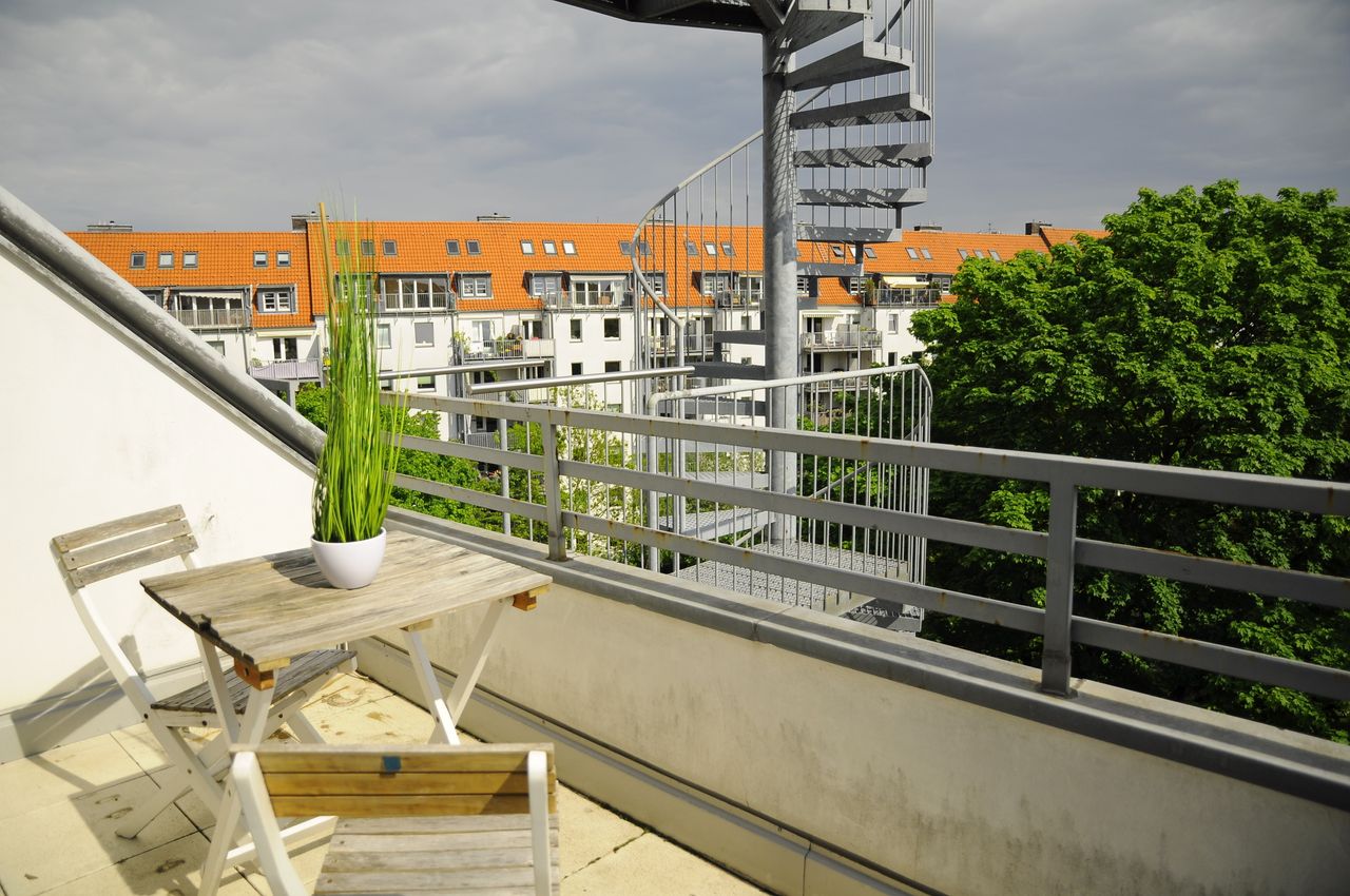Great maisonette apartment with balcony over 2 floors