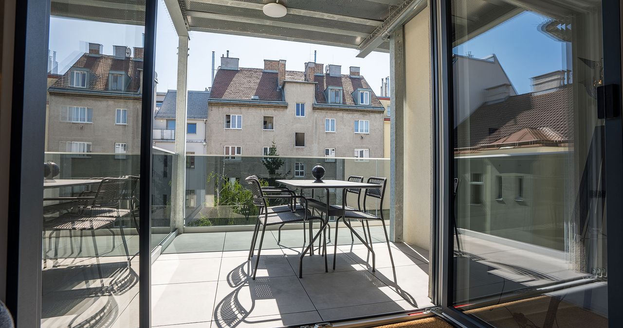 Apartment, 50 m²+balcony (facing the courtyard) in a newly built serviced apartment building!