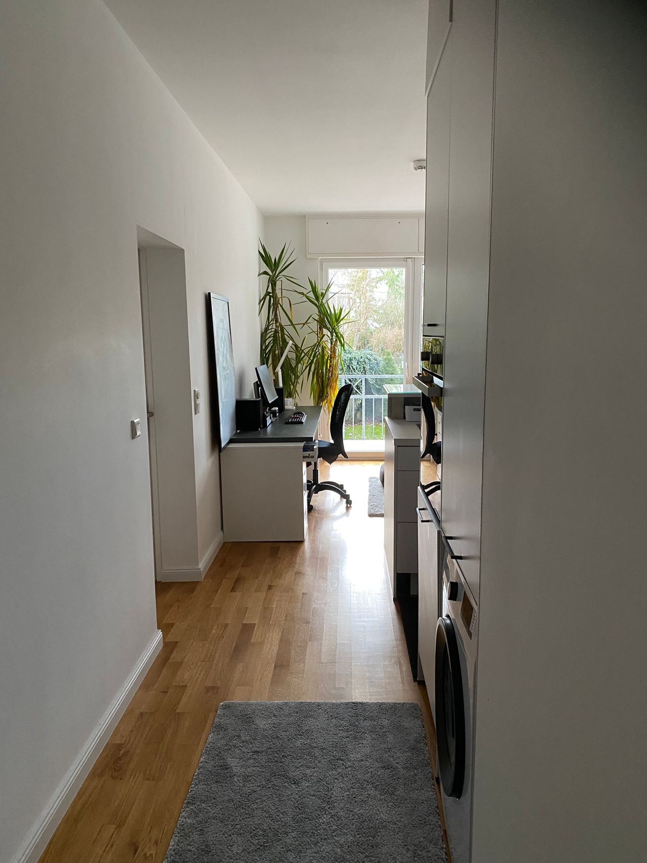 Sunny, fully furnished and newly renovated flat in Schmargendorf/Wilmersdorf close to Freie University (FU)