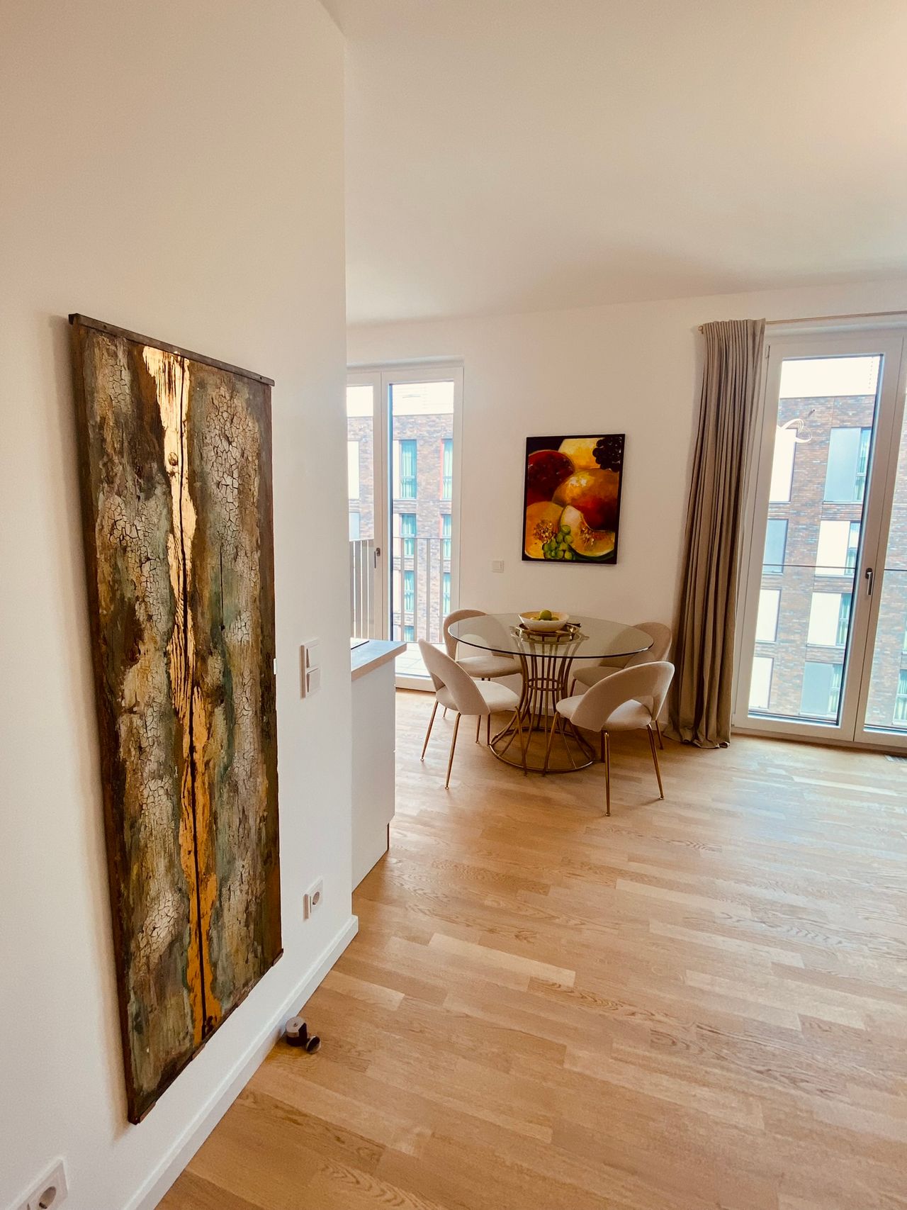 Top location: New luxury apartment with river spree view and concierge