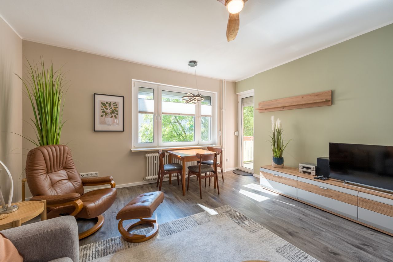 BEAUTIFUL 3-ROOM APARTMENT IN A SAFE AREA OF BERLIN