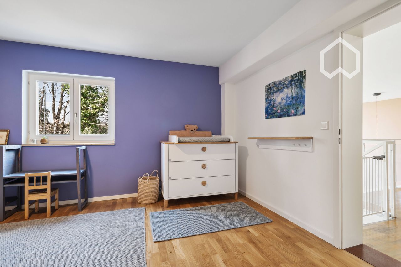 Stylish, Quiet and Bright Loft with Garden next to Olympiapark