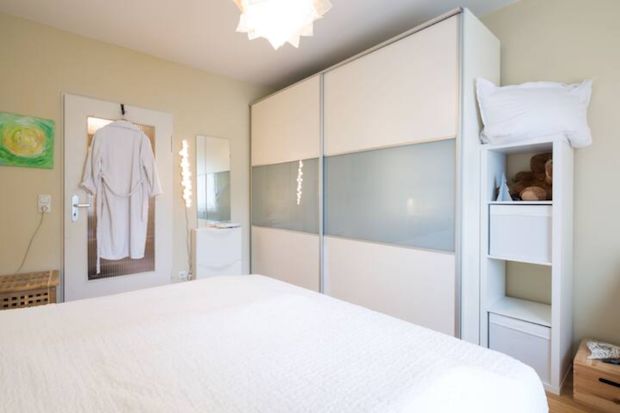 Charming, new suite in popular area