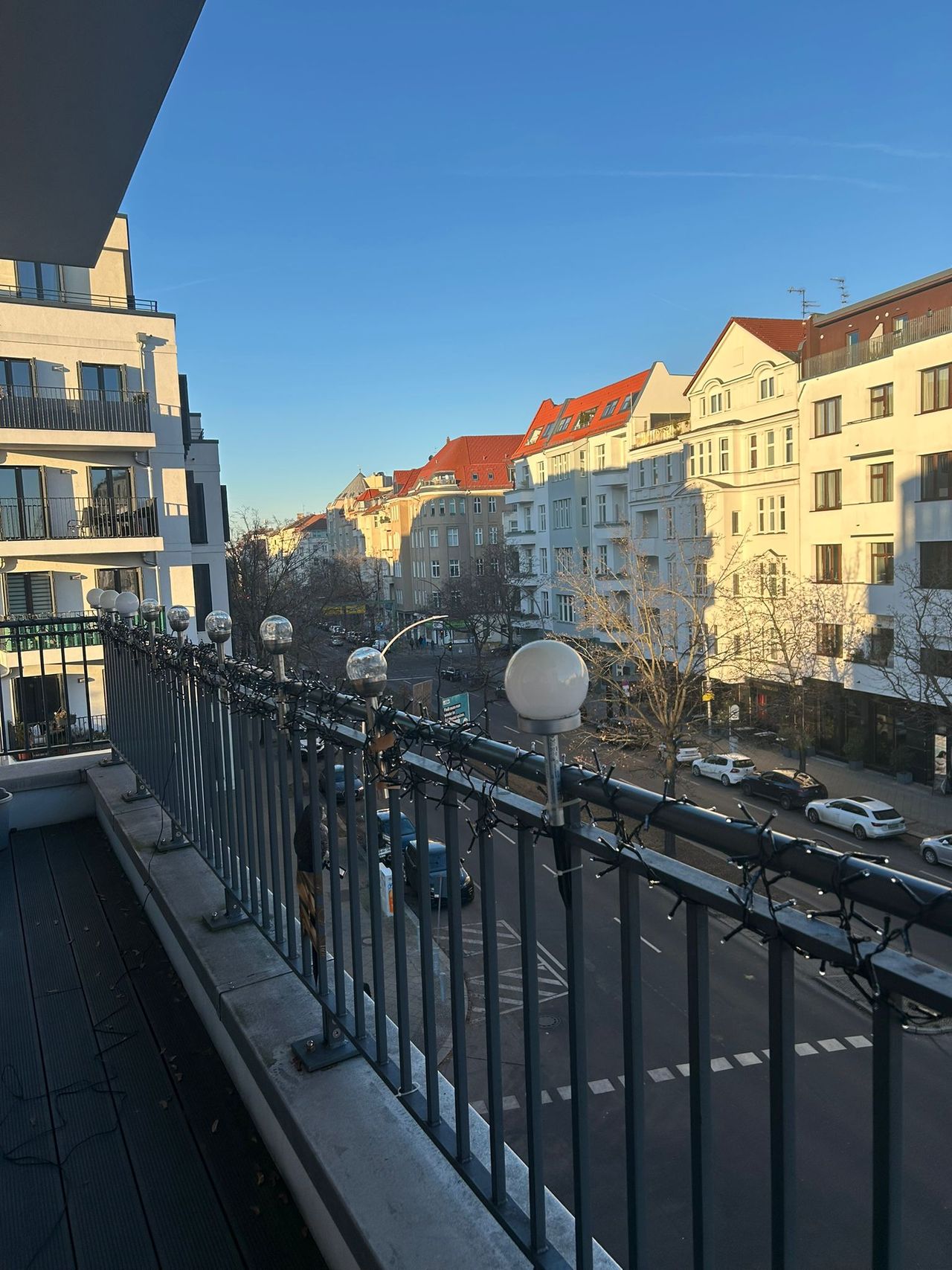 Exclusive Modern Apartment Near Kurfürstendamm with Balconies and Luxury Amenities