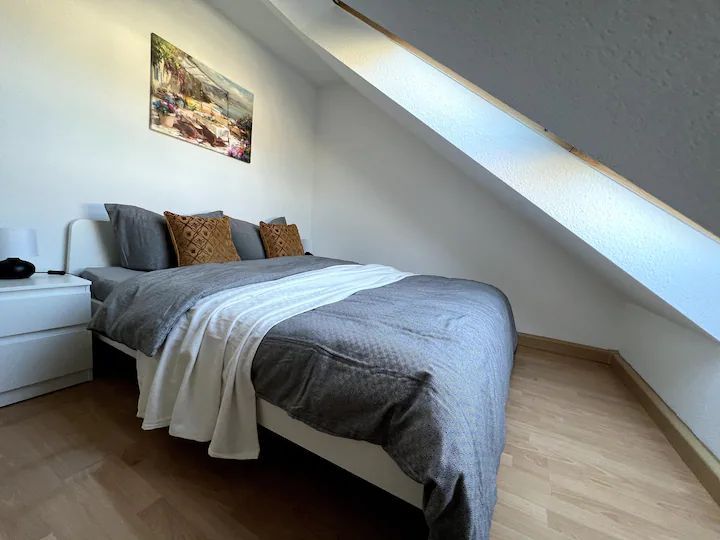 Stylish Apartment in the Historic Waldstraßenviertel – Central Location, Close to City Center