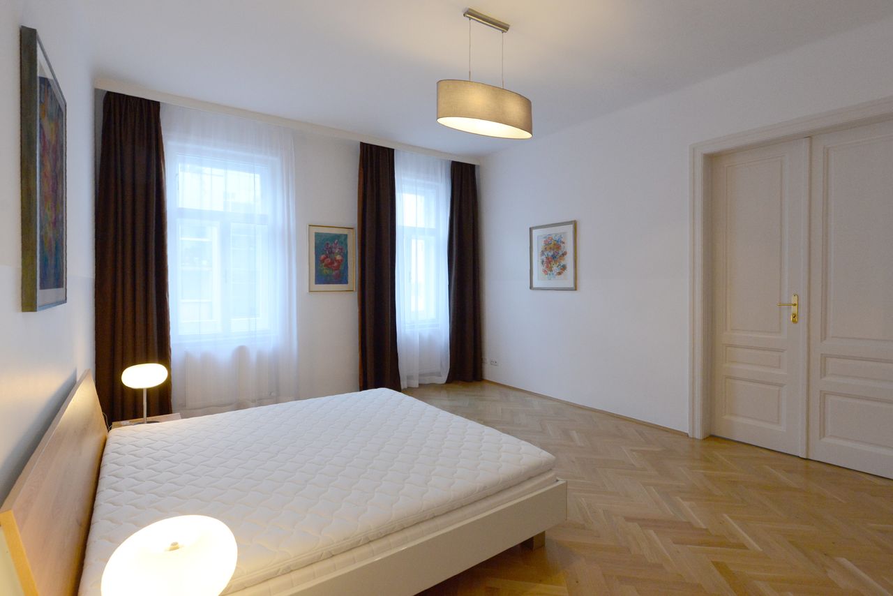 Beautiful, modern apartment near city center (Vienna)