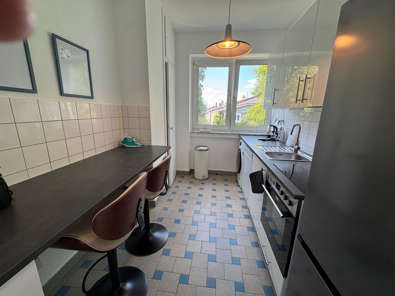 First-time occupancy! Furnished & newly renovated apartment – all inclusive – 92 m²