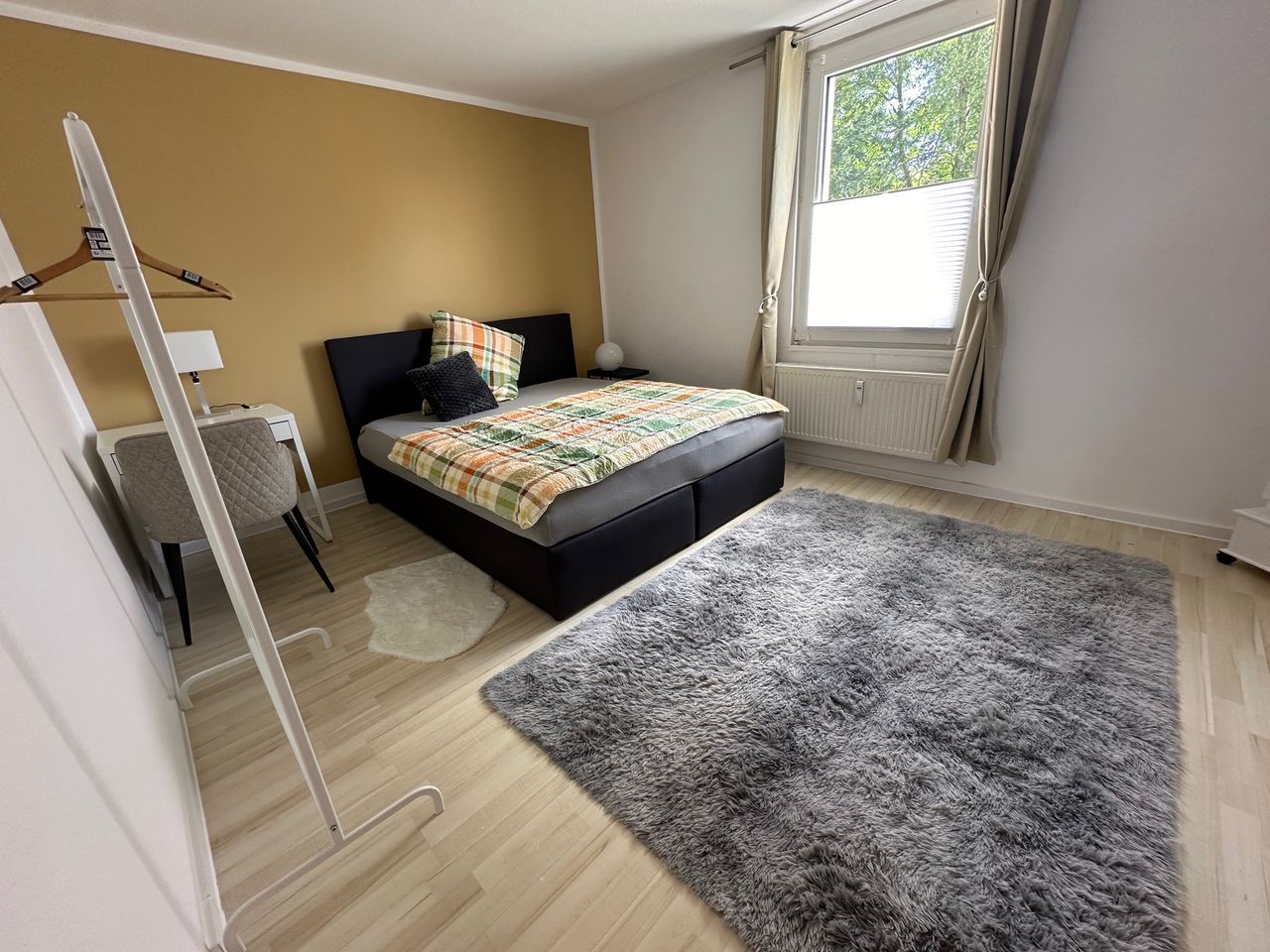 Fully equipped apartment with 2 bedrooms or 1 bedroom and 1 living room in the north of Essen