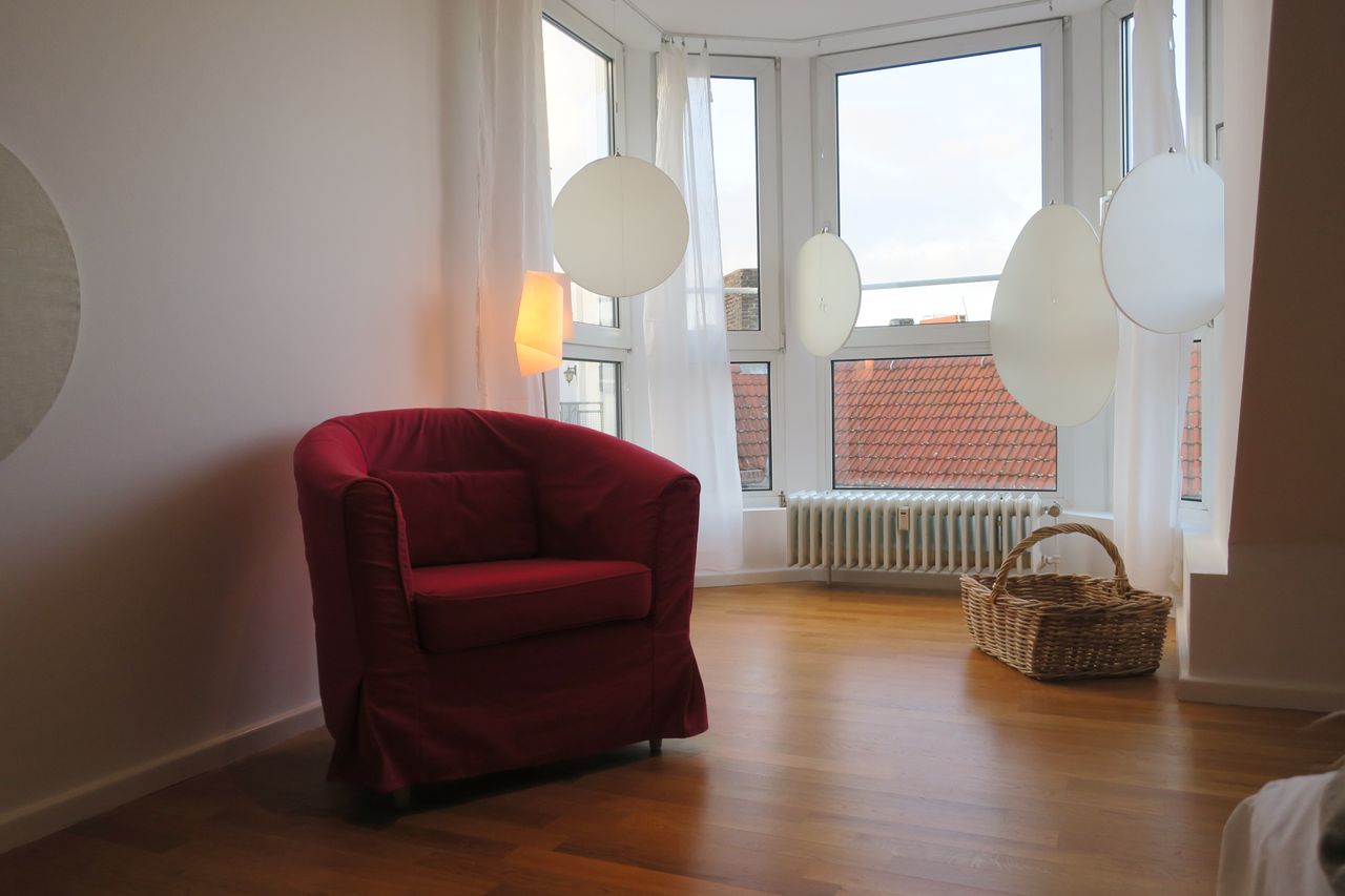 Fashionable 2,5 room designapartment under Berlin roof