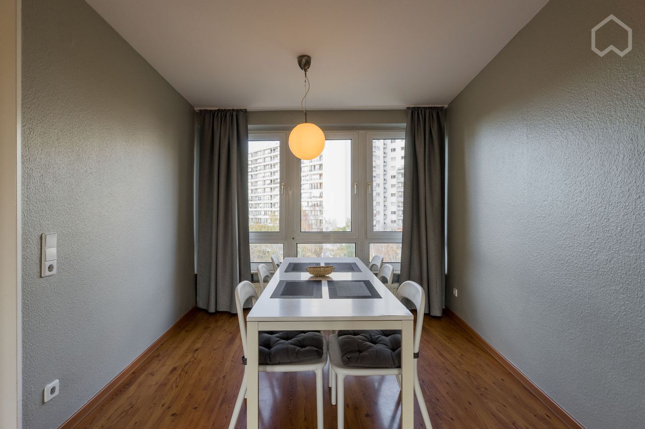 Modern and bright suite in Kreuzberg