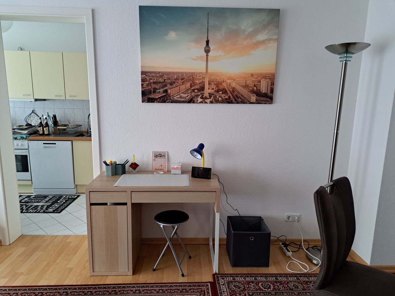 Furnished flat with balcony in a central location in Berlin Mitte