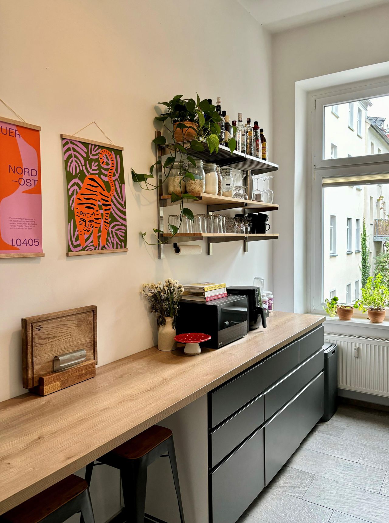 Wonderful sunny apartment in Friedrichshain