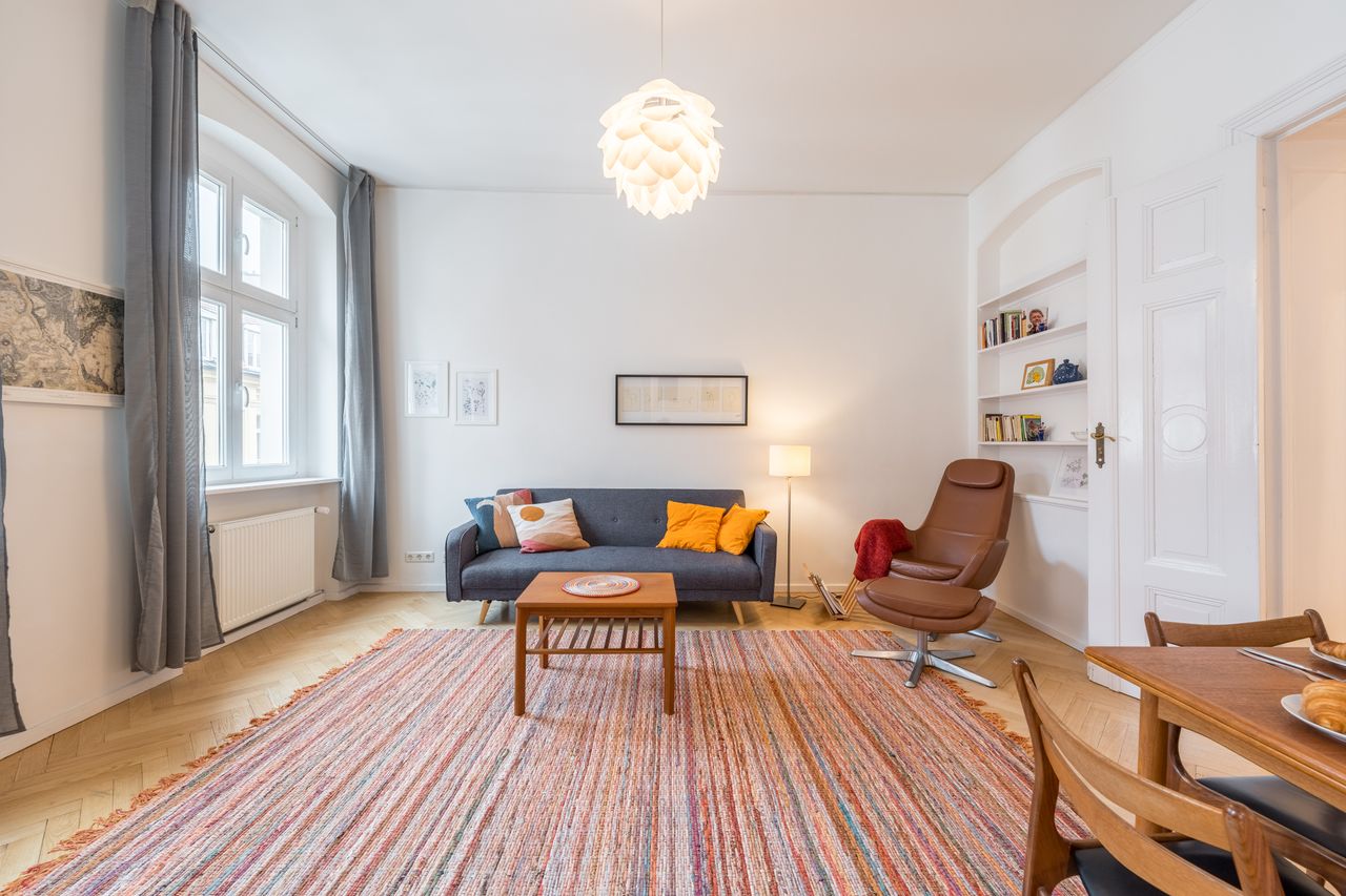 Beautiful 2 Bedroom Apartment at Oranienburger Straße Berlin