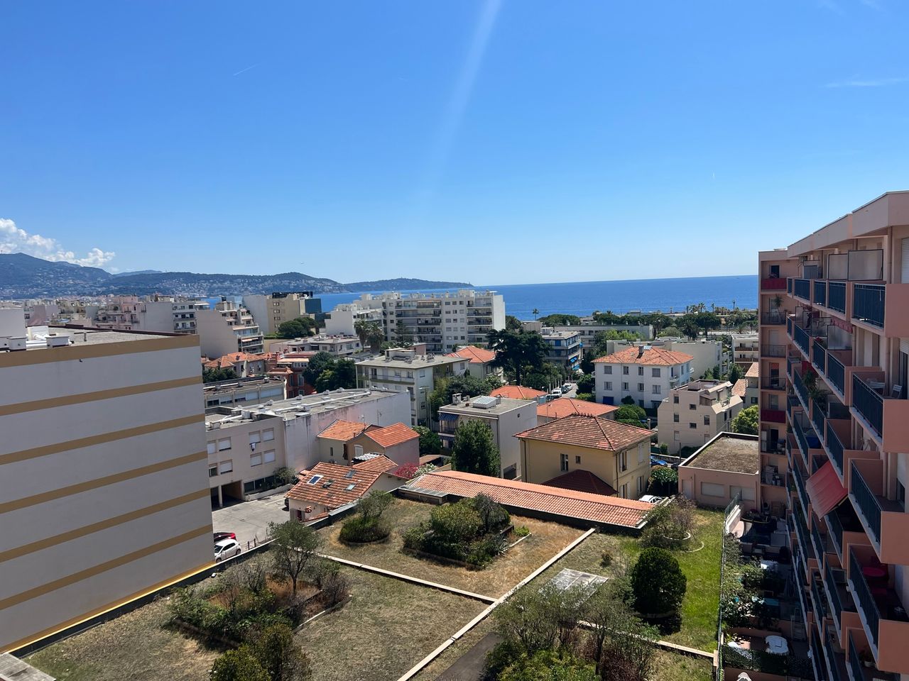 Awesome & spacious flat near Promenade des Anglais