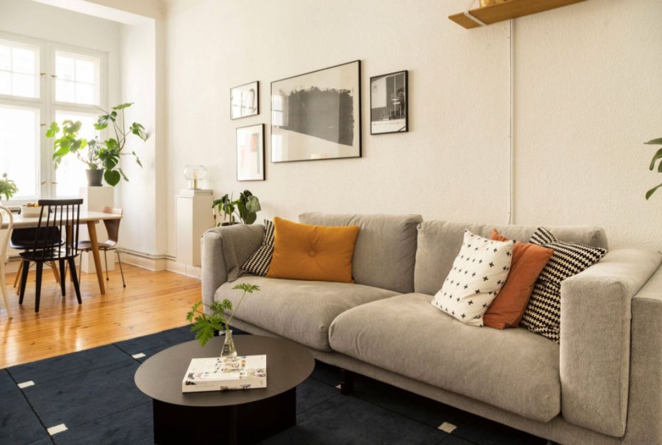 Beautiful & stylish apartment in trendy area, close to Tempelhofer Feld