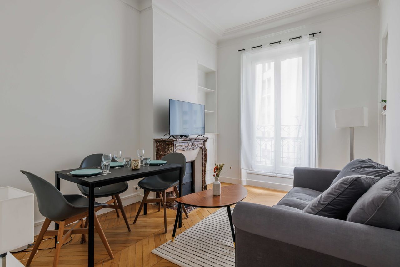 Buttes Chaumont - Modern and stylish 1-BR apartment
