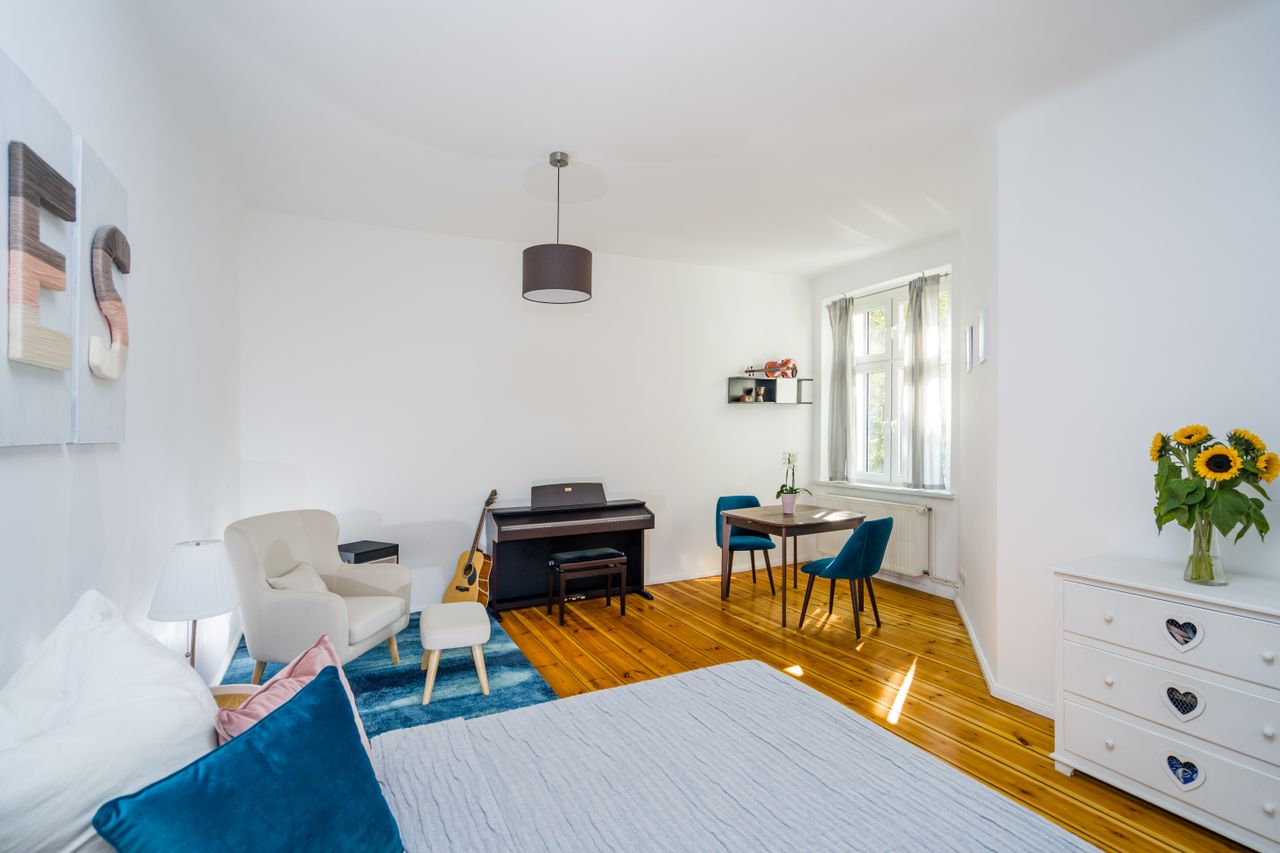 Work, Play, Relax – Spacious Studio in Friedrichshain close to Prenzlauer Berg & Mitte