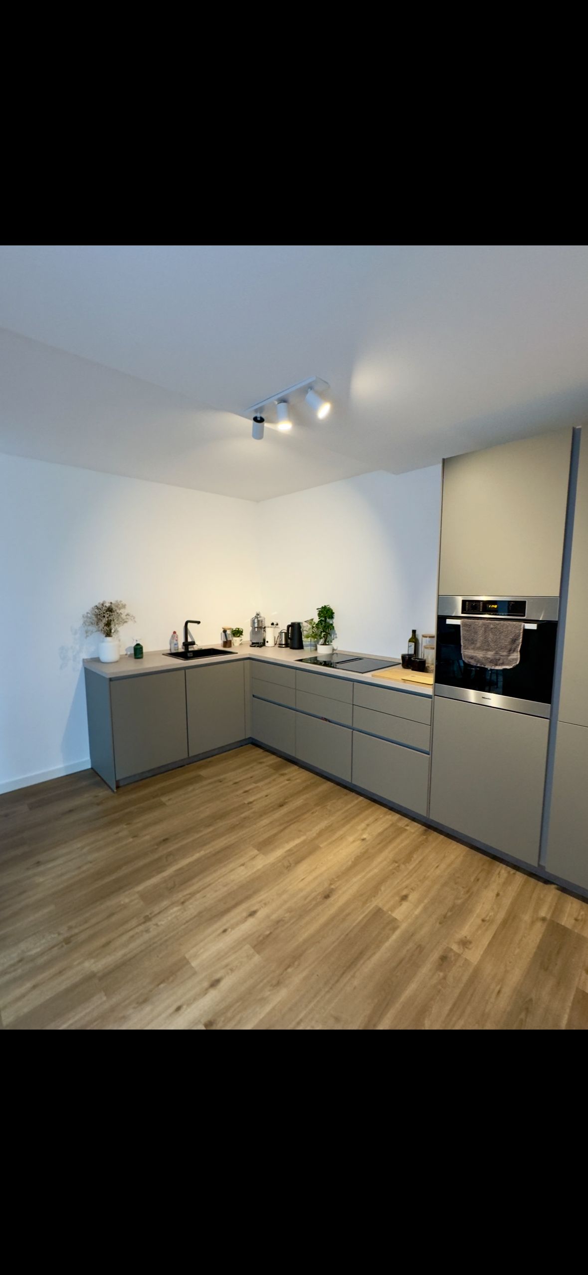 Luxurious 3-room flat in the heart of Cologne