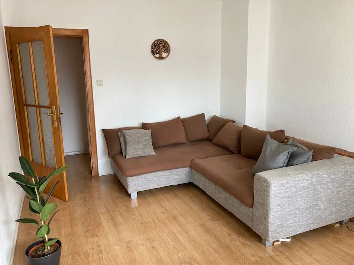 Airbnb Superhost flat near Mainstation