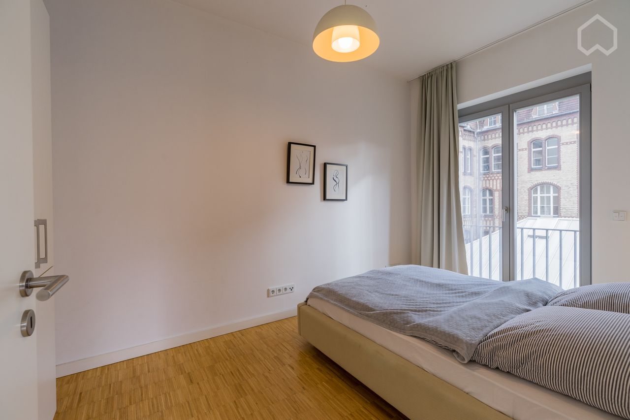 Best Berlin-Mitte * Quiet gardenhose with green courtyard * Comfortable 2-room apartment
