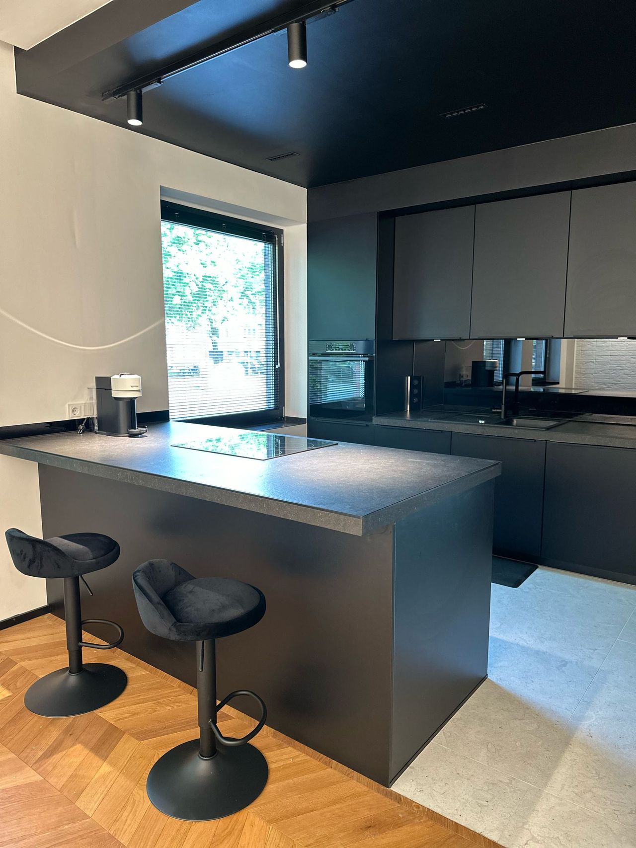 Modernized Ground Floor Apartment in Düsseldorf – Prime Location!